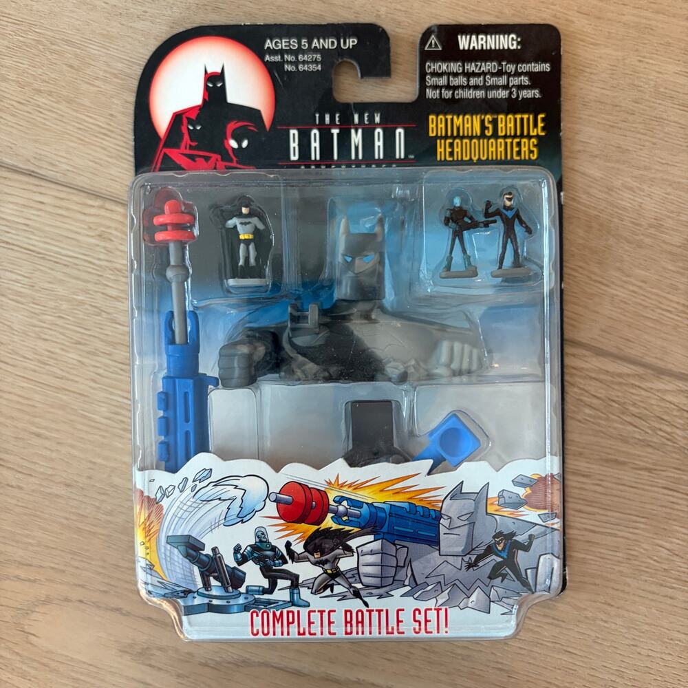 1998 Kenner The New Batman Adventures Batman's Battle Headquarters Complete Set